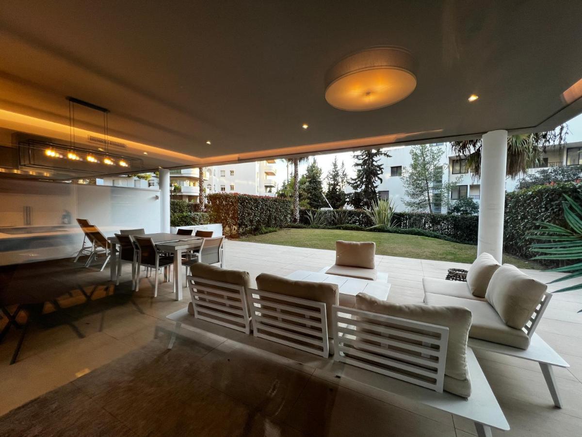 Royal Banus Apartment Marbella Exterior photo